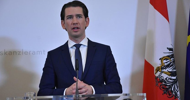 Avusturya&#039;da eski başbakandan başörtüsü yasağı vaadi