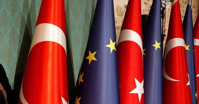 Bakan Çavuşoğlu'ndan "Türkiye'ye AB'de özel statü" teklifine yanıt