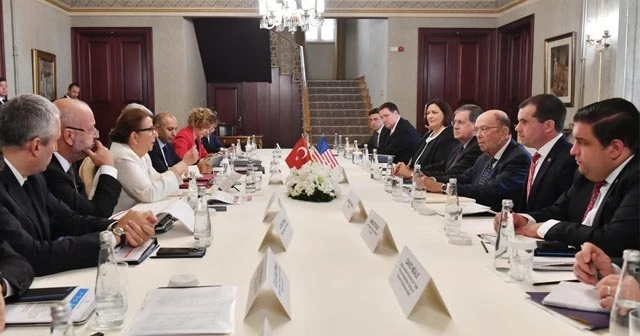 Bakan Pekcan, ABD'li mevkidaşı Ross ile görüştü