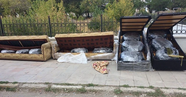 Baza ve kanepeden çıktı! Tam 105 kilo