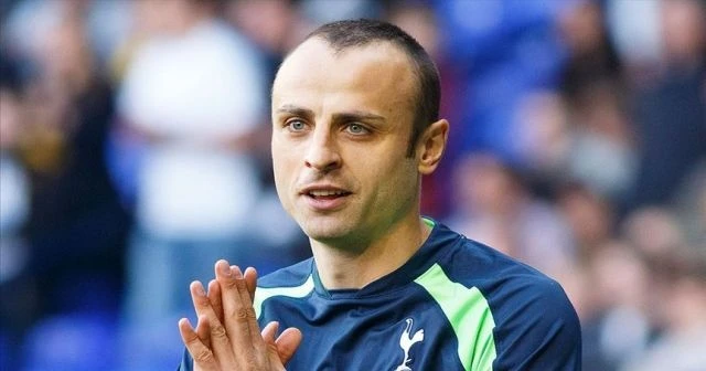 Berbatov 20 yıllık futbol kariyerini noktaladı