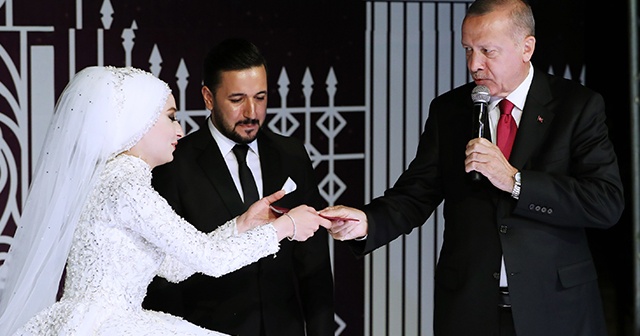 Cumhurbaşkanı Erdoğan nikah şahidi oldu