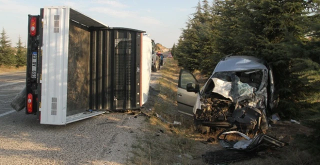 Eskişehir'de feci kaza: 2 ölü, 2 yaralı