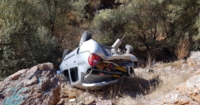 Feci kaza! Kontrolden çıkan otomobil dere yatağına uçtu