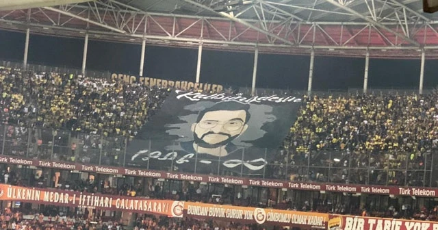 Fenerbahçe tribünleri Koray Şener’i unutmadı