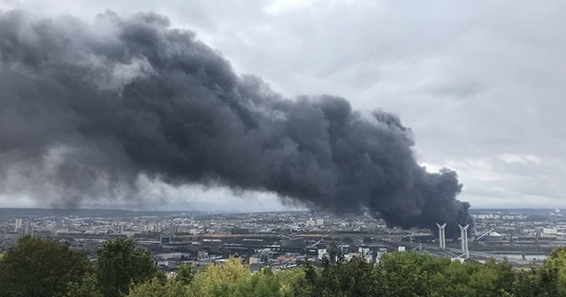 Fransa’da kimya fabrikasında yangın