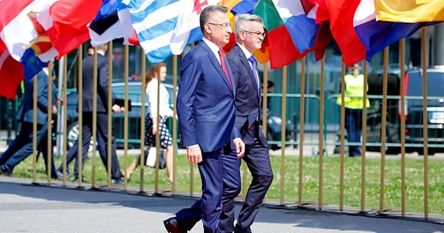 Fuat Oktay İkinci Dünya Savaşı Anma Törenleri'ne katıldı