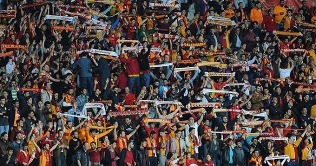 Galatasaray&#039;dan derbide rekor hasılat!