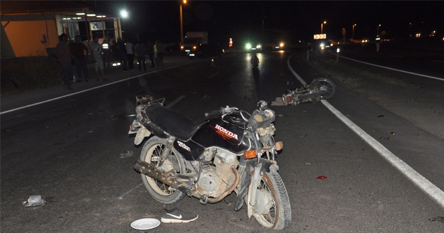 Gaziantep&#039;te motosikletler çarpıştı: 1 ölü, 4 yaralı