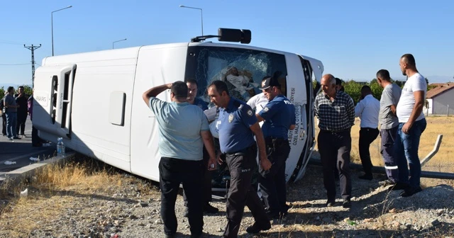 Halk otobüsü devrildi: Çok sayıda yaralı var