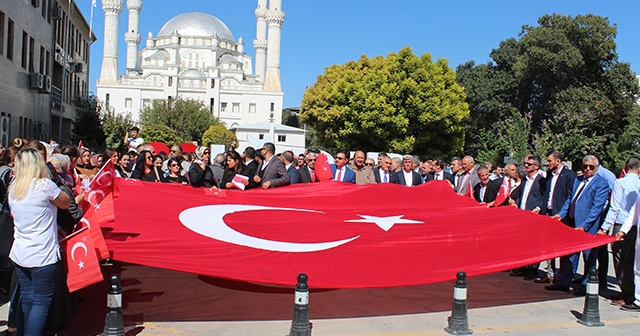 HDP önünde eylem yapan annelere destek