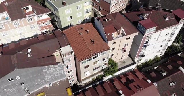 İstanbul'da binaları deprem vurdu