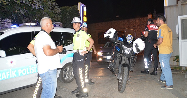 İstanbul&#039;da polislerin değnekçi operasyonu