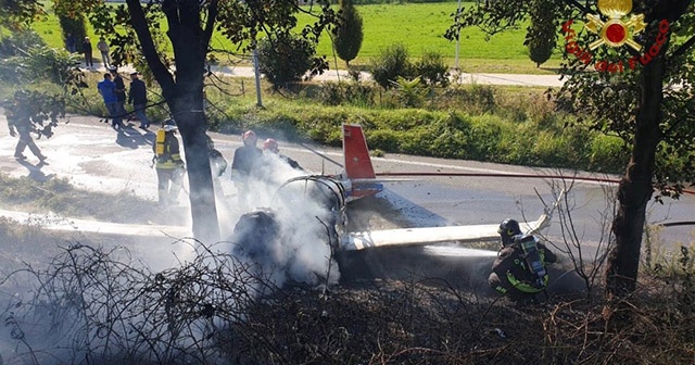 İtalya’da tek motorlu uçak düştü: 1 ölü, 3 yaralı