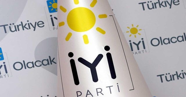 İYİ Parti&#039;de istifa