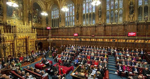 Lordlar'dan anlaşmasız Brexit'i önleyecek tasarıya onay