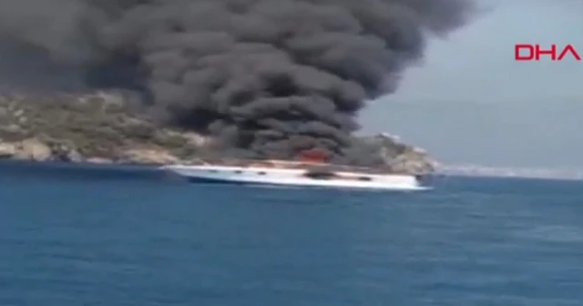Lüks yatta dehşet.. Denize atlayarak kurtuldular