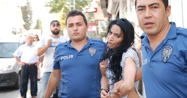 Maltepe&#039;de bir kadın eski eşini bıçakladı