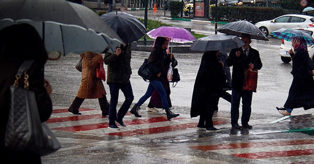 Meteorolojiden İstanbul ve 25 ile yağış uyarısı