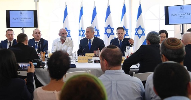 Netanyahu&#039;dan işgal altındaki Filistin toprağında kabine toplantısı