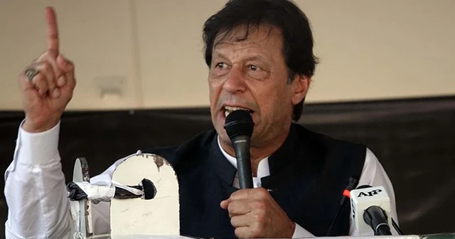 Pakistan Başbakanı Han: Bunlar Hitler'le aynı çizgide yürüyor