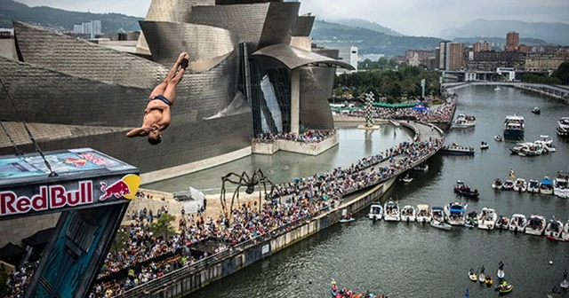 Red Bull Cliff Diving'de son durak Bilbao