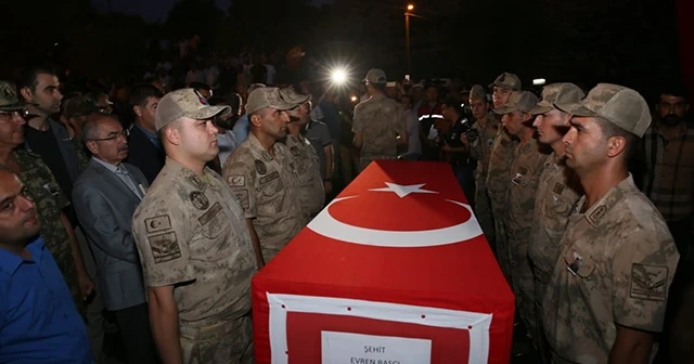Şehit güvenlik korucusu son yolculuğuna uğurlandı