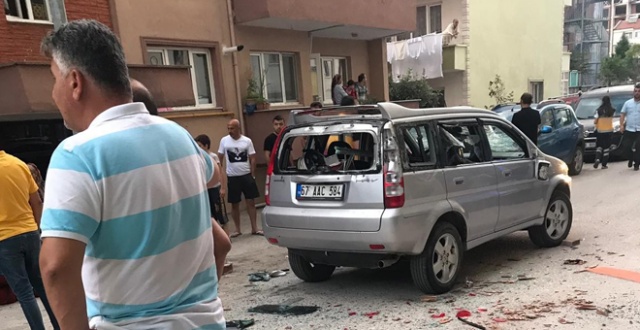 Şok cihazlı, demirli, sopalı meydan kavgası: 5 yaralı