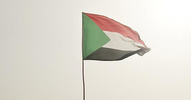Sudan&#039;da yeni kabine yemin etti