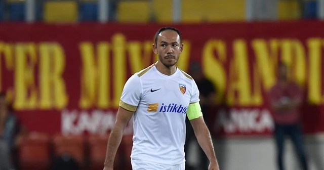 Umut Bulut 6. kez kırmızı gördü
