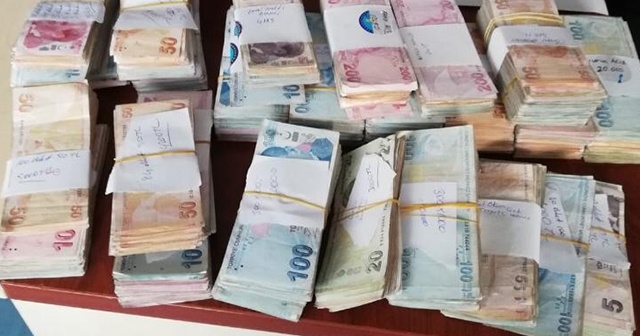 Yasa dışı bahis operasyonunda 500 bin lira ele geçirildi