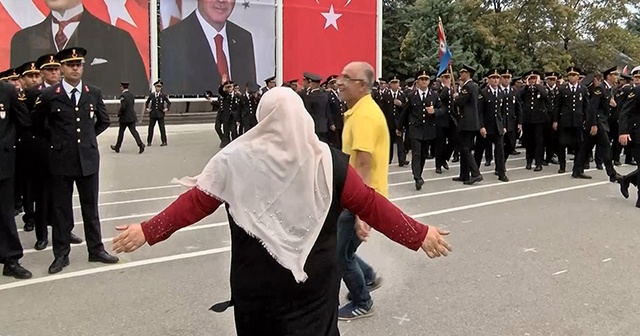 Yüzlerce asker arasında gözyaşlarıyla &quot;Ali&quot;sini aradı