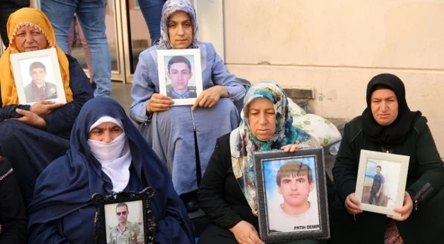 'Ölsem de oğlum  gelmeden gitmem'