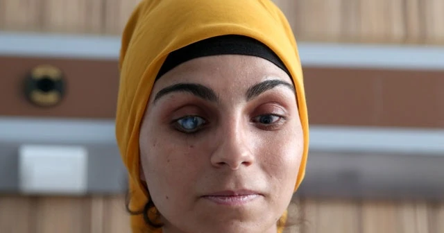 21 sene sonra ilk defa gördü