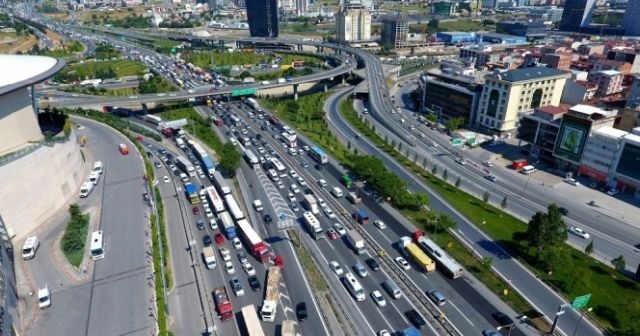 29 Ekim kutlamaları nedeniyle bazı yollar trafiğe kapatılacak