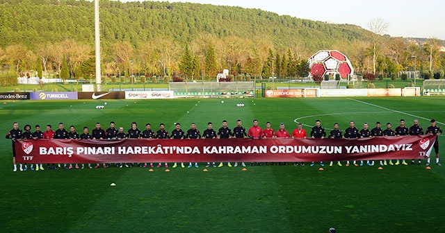 A Milli Futbol Takımı&#039;ndan Mehmetçik&#039;e destek