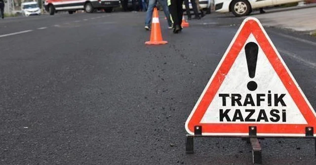 Afyonkarahisar&#039;da traktör kazası: 1&#039;i ağır 2 yaralı