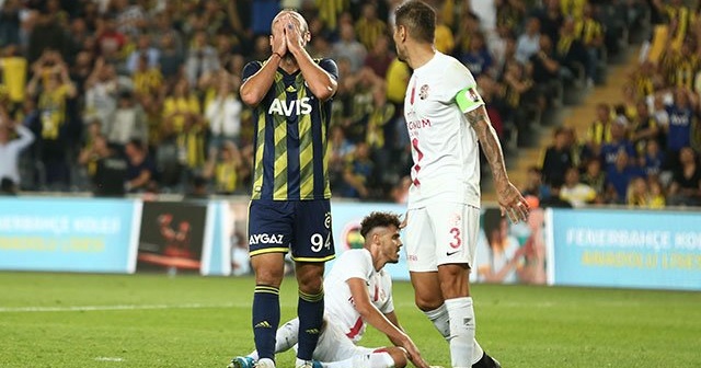 Antalyaspor Kadıköy&#039;de Fenerbahçe&#039;yi 1-0 yendi