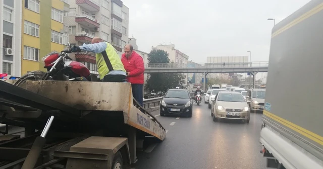 Avcılar E-5'te trafiği kilitleyen kaza: 1 yaralı