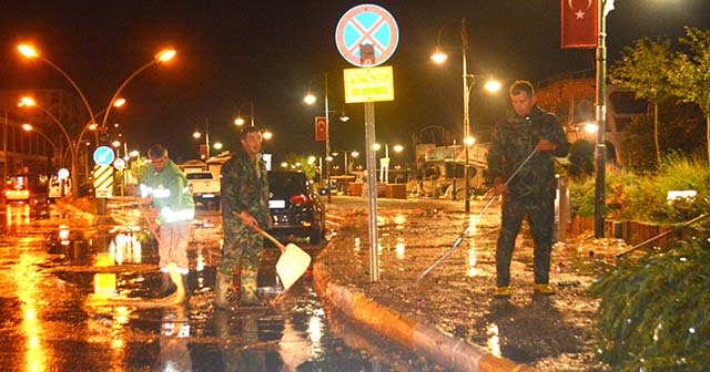 Ayvalık’ta sağanak ve fırtına