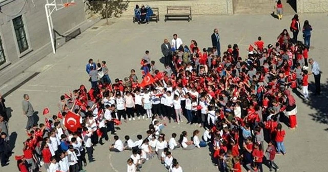 Barış Pınarı Harekatı'na öğrencilerden destek