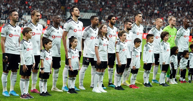 Beşiktaş’ta bu sezon 24 farklı isim ilk 11’de sahaya çıktı