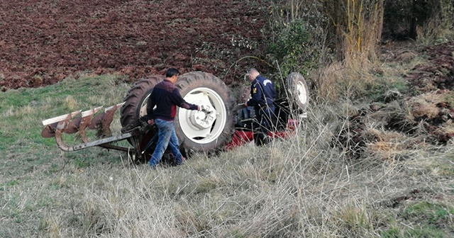 Bolu’da devrilen traktörün altında kalan sürücü hayatını kaybetti