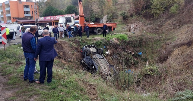 Cep telefonuyla konuşmaktan ceza yedikten sonra kaza yaptı: 2 ölü, 2 yaralı