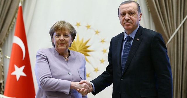 Cumhurbaşkanı Erdoğan, Almanya Başbakanı Merkel ile telefonda görüştü