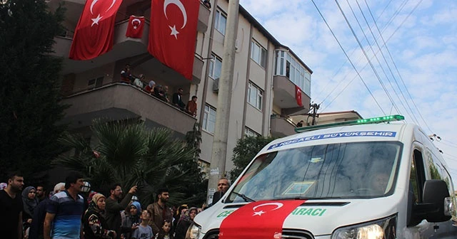 Darıcalı şehidin naaşı baba evine getirildi
