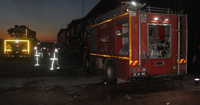 Elazığ&#039;da fabrika yangını söndürüldü