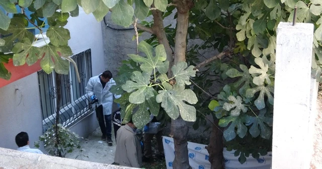 Isparta'da düştüğü apartman bahçesinde öldü