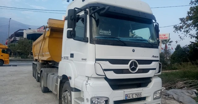 Karşıdan karşıya geçmek isterken hayatını kaybetti