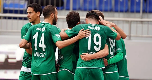 Konyaspor İstanbul&#039;da farklı kazandı!